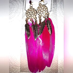 NEW GORGEOUS Gold Bohemian Beaded Dangle Pink Feather Earrings Dream Catcher NWT